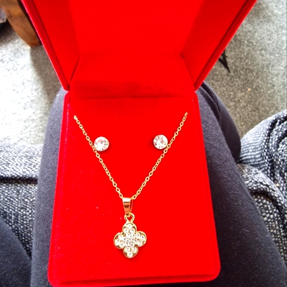 na Jewelry - Necklace and earing sets